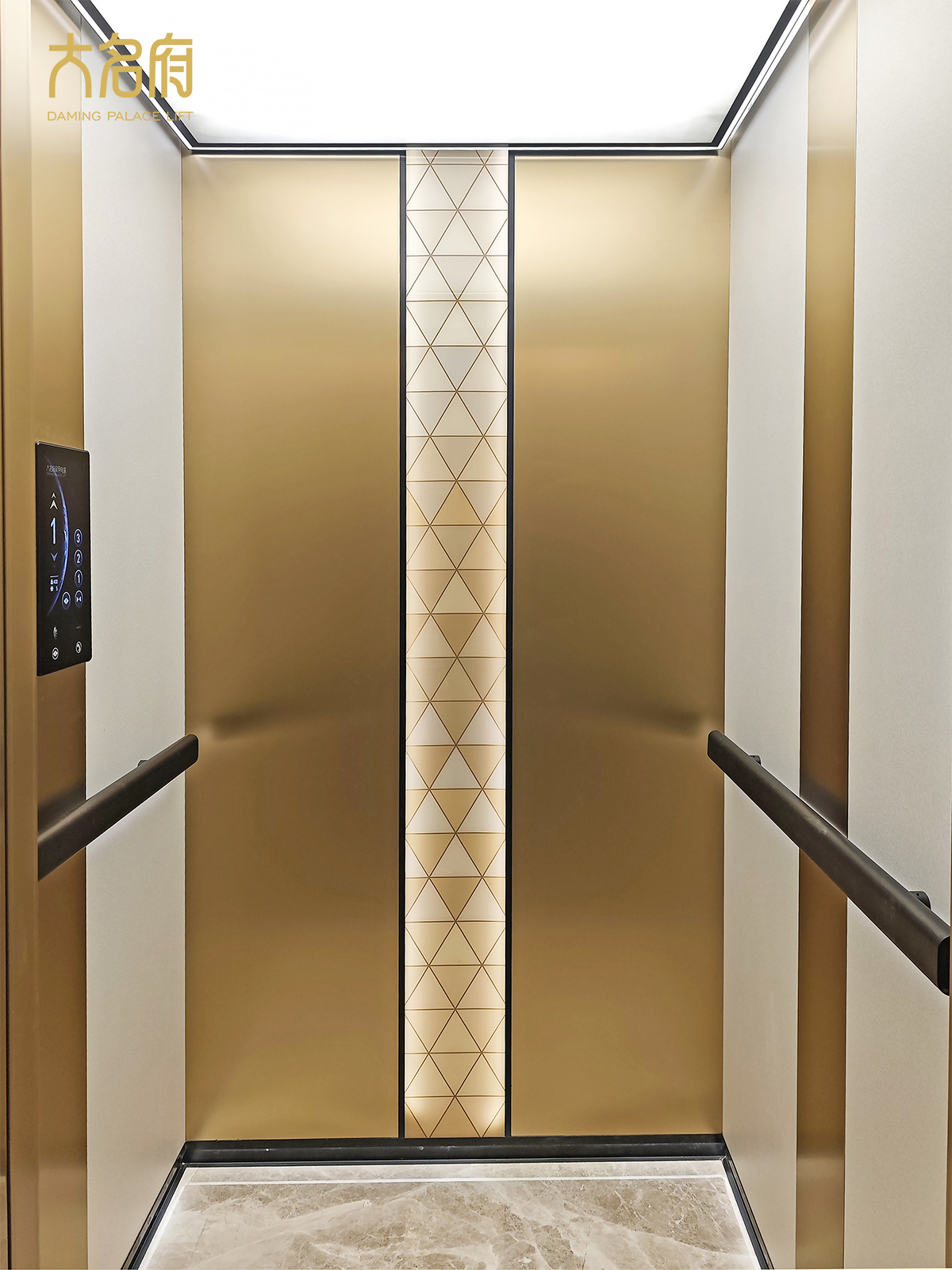 1745456811318629.jpg 444.jpg